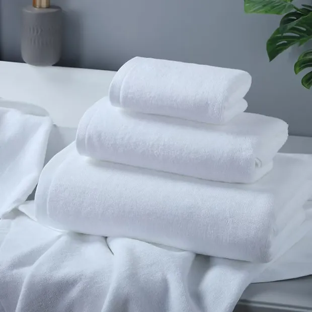 Glowyt - Super Saver (2 Bath Towel, 2 Hand Towel, 2 Face Washer)